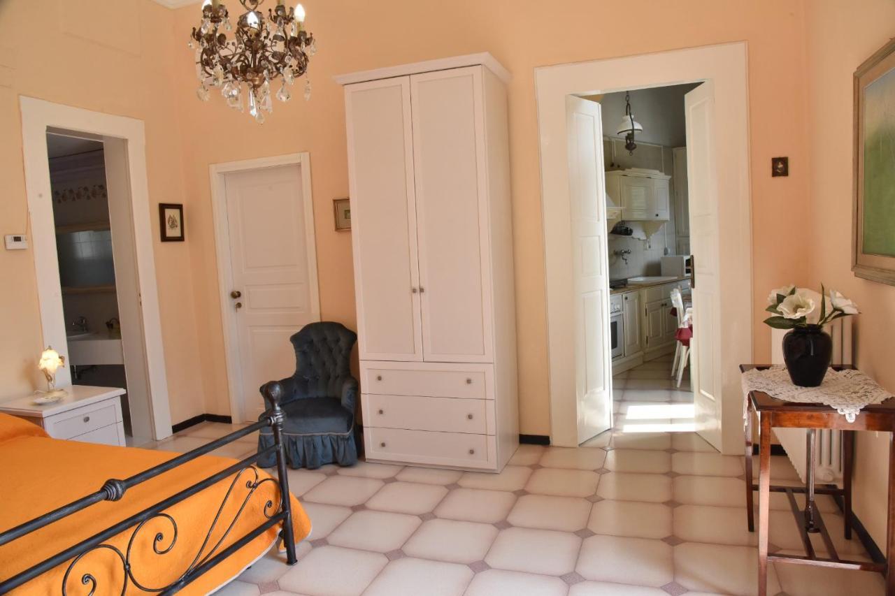 Rosaria Suite & Rooms Lecce Exterior foto